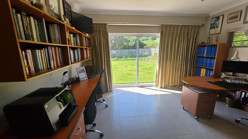 3 Bedroom Property for Sale in Dolphin Creek Golf Estate Western Cape